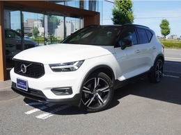ボルボ XC40 B4 AWD Rデザイン 4WD R4・5D記録簿付/取扱説明書