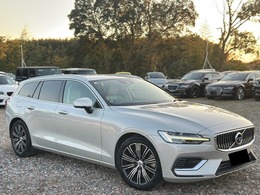 ボルボ V60 T6 ツインエンジン AWD インスクリプション 4WD 