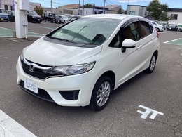 ホンダ フィット 1.3 13G Fパッケージ 4WD 