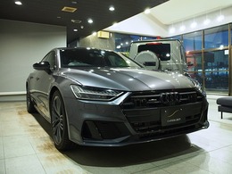 アウディ A7スポーツバック 45 TFSI クワトロ Sラインパッケージ 4WD OP195 ブラックスタイリングパッケージ オ