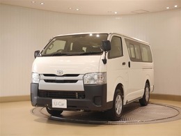 トヨタ ハイエースバン 2.8 DX ロング ディーゼルターボ 4WD 衝突被害軽減ブレーキ・キーレス付