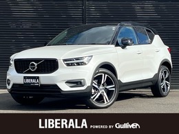 ボルボ XC40 T4 AWD Rデザイン 4WD サンルーフ CarPlay 360° ACC LKA 半革