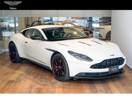 アストンマーティン DB11 AMR 外装カーボンパック
