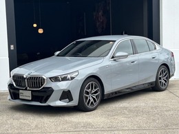 BMW 5シリーズ 523i Mスポーツ 弊社デモカー　禁煙車　ワンオーナー