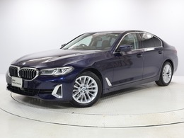 BMW 5シリーズ 523d xドライブ ラグジュアリー ディーゼルターボ 4WD レザーシート 全周囲カメラ 衝突軽減 LED