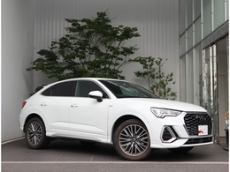 アウディ Q3スポーツバック 35 TFSI Sライン レーンアシスト サラウンドカメラ ACC 19AW