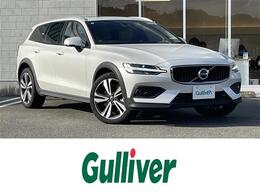 ボルボ V60クロスカントリー アルティメット B5 AWD 4WD サンルーフ Bowers＆Wilkinsプレミアム