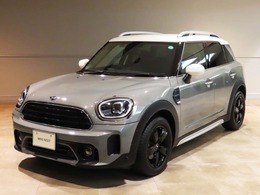 ミニ ミニクロスオーバー クーパー D 認定中古車輌　禁煙使用定期点検整備記録簿