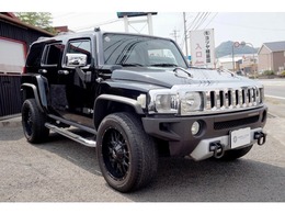 ハマー H3 ラグジュアリー 4WD 正規ディーラー車　サンルーフ　ブラックレ