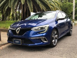 ルノー メガーヌスポーツツアラー GT 4コントロール RSドライブ CarPlay対応 LED