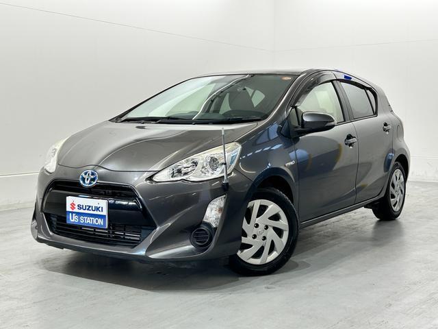 H27年式　トヨタ　アクア　S 走行距離　26，802km