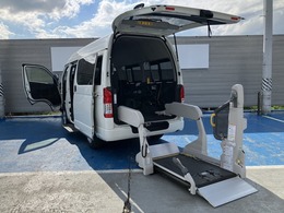 トヨタ ハイエースバン 2.8 ウェルキャブ Aタイプ ロング ディーゼルターボ 4WD ディーゼルターボ　トヨタセーフティセンス