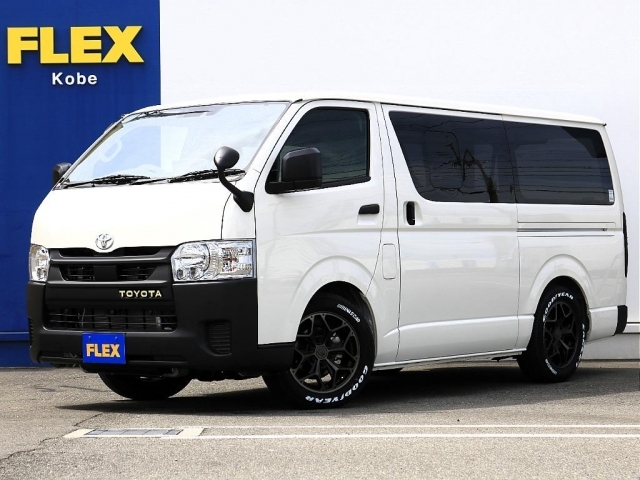 新車ハイエースV　DXディーゼル2WDカスタム車両の入庫
