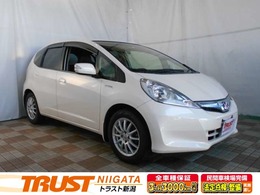 ホンダ フィットハイブリッド 1.3 スマートセレクション ブラックレザー　バックカメラ　クルコン