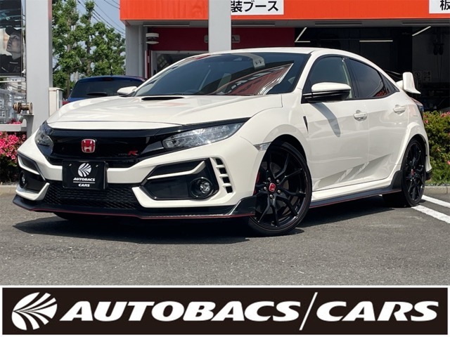 ホンダセンシング　アダプティブクルーズ　レーンキープアシスト　オートハイビーム　6MT　ブレンボキャリパー　20インチアルミ　ナビ　バックカメラ　ETC2.0　LEDヘッドライト　プッシュスタート
