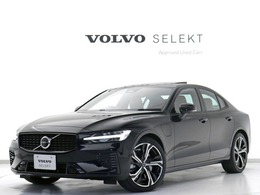 ボルボ S60 リチャージ アルティメット T6 AWD プラグイン ハイブリッド 4WD PHEV サンルーフ B＆W Google 茶革 19AW ベ