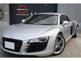 アウディ R8 4.2 FSI クワトロ 4WD カーボンインテリ　カーボンエンジンベイ