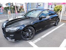 アウディ A7スポーツバック 55 TFSI クワトロ Sライン 4WD 純正エアロ　外エアサス　純正21インチAW