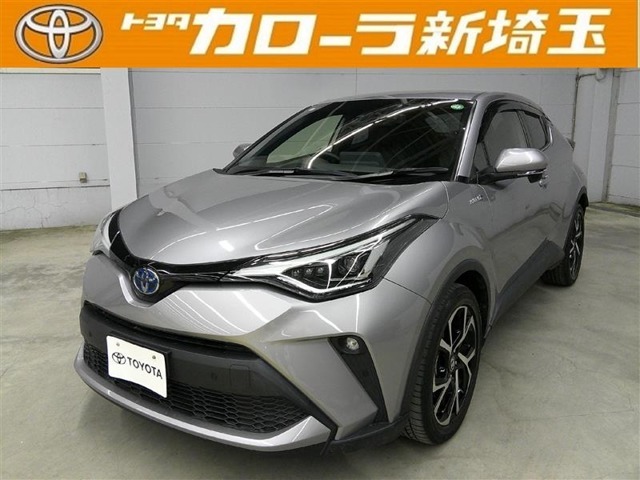 トヨタの整備工場にて車検整備をしてのお引渡しになります。もちろん整備費用は車両本体価格に含まれて降ります。
