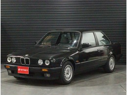 BMW 3シリーズクーペ E30 クーペ 5MT 左ハンドル スポーツバージョン