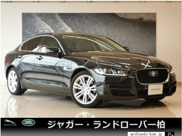 ジャガー XE ピュア 2.0L P200 Meridianサウンド フロントシートヒーター