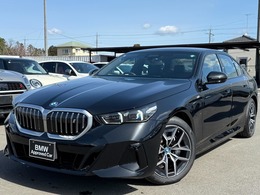BMW i5 eドライブ40 Mスポーツ 19インチAW ヘッドアップD
