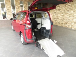 トヨタ シエンタ 1.5 G ウェルキャブ 車いす仕様車 タイプI 助手席側セカンドシート付 両側電動スライドドア　スロープ　ウィンチ