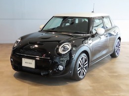 ミニ ミニ クーパーSD 5ドア ACC　衝突軽減ブレーキ　前車接近警告