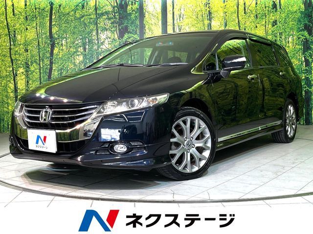 メーカーナビ　全周囲カメラ　クルーズコントロール　デュアルオートエアコン