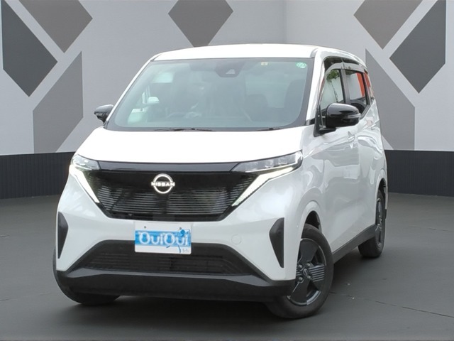 令和5年式 日産 サクラ