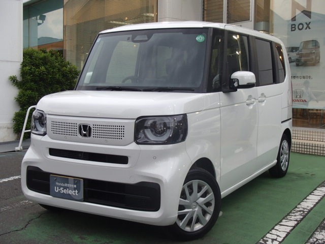 当社でデモカーとして使用しておりました、Honda　SENSING（先進の安全運転支援システム）搭載のN-BOXが入庫しました。お気軽にお問合せください！