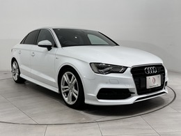 アウディ A3セダン 1.4 TFSI シリンダー オン デマンド Sラインパッケージ 修復歴無し 第三者機関評価書付