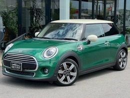 ミニ ミニ クーパー 3ドア 60イヤーズ エディション 6速MT60周年記念特別仕様車レザーBカメラ