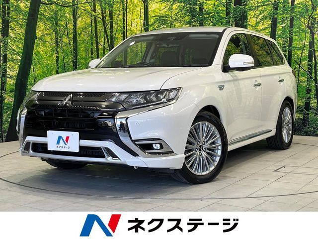 9型ナビ　全周囲カメラ　衝突被害軽減システム　レーダークルーズ　禁煙車