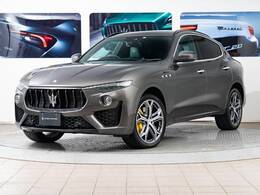 マセラティ レヴァンテ モデナ 4WD 認定保証2年付 黒革 サンルーフ B＆W 21AW