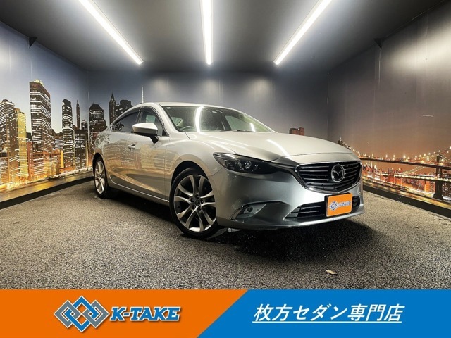 セーフティクルーズパッケージ　（禁煙車）（後期型）（メーカーSDナビ）（バックカメラ）（レーダークルーズ）（レーンキープ）（コーナーセンサー）（ビルトインETC）（パドルシフト）（純正19インチAW）
