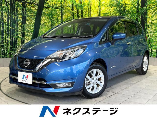 禁煙車　衝突軽減装置　純正ナビ　全周囲カメラ　デジタルインナーミラー