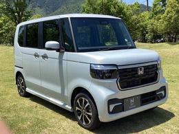 ホンダ N-BOX カスタム 660 コーディネートスタイル モノトーン 