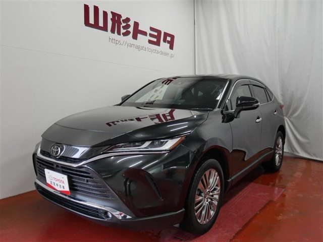 人気の高級SUV ハリアーです！スタイリッシュなフォルムにラグジュアリーな室内。ワンランク上の走りをお楽しみ下さい♪
