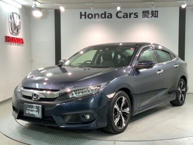 全国納車可 第三者機関証明書付 Honda SENSING 革シ-ト 1年保証 ナビVXM-204VFi フルセグ Rカメラ CD録音 DVD ドラレコ ETC VSA装備のシビック セダン入庫！