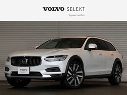 ボルボ V90クロスカントリー B6 AWD プロ 4WD 元試乗車　20インチAW　AWD　クロカン　5名