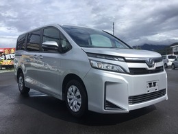 トヨタ ヴォクシー 2.0 V 4WD X