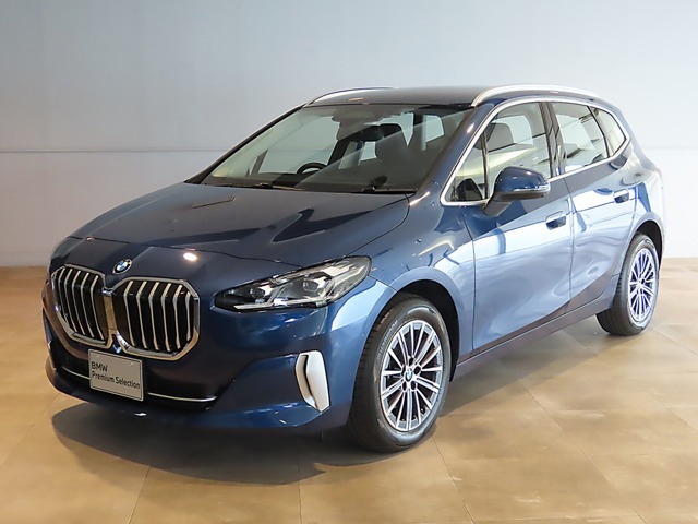 BMW Premium Selectionみなとみらい 屋内でご案内できます。　遠方のお客様もご相談ください。