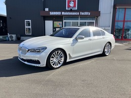 BMW 7シリーズ 740i キャメル(茶)本革シート　サンルーフ付き