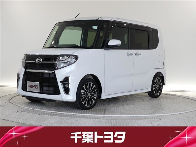 厳選された中古車のダイハツ・タントカスタムです。コンパクトボディで狭い道もスムーズに走れる取り回しの良さが魅力です。