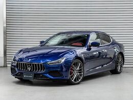 マセラティ ギブリ S グランスポーツ 18年モデル 21インチチターノ サンルーフ