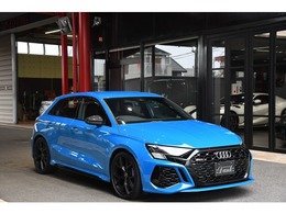 アウディ RS3スポーツバック 2.5 4WD カーボンブレーキ　RSスポーツエキゾースト
