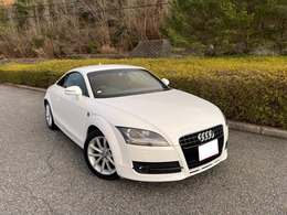 アウディ TT クーペ 2.0 TFSI パワーシート 　フル装備 　禁煙車