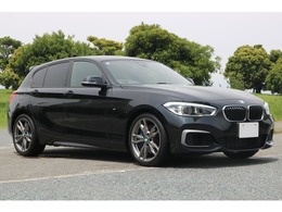 BMW 1シリーズ M135i 後期　インテリセーフ　ディーラー記録簿