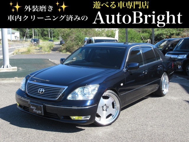 平成15年式、UCF31 セルシオ 後期 入荷です。ボディ色は希少色ダークブルーマイカです。ATF交換など細かく整備済みです。車検R8年10月まであります！仕入れ後フルノーマルからカスタムしました。